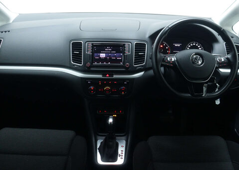 Volkswagen Sharan 1.4 Sharan SE Nav TSi Semi-Auto 5dr 19