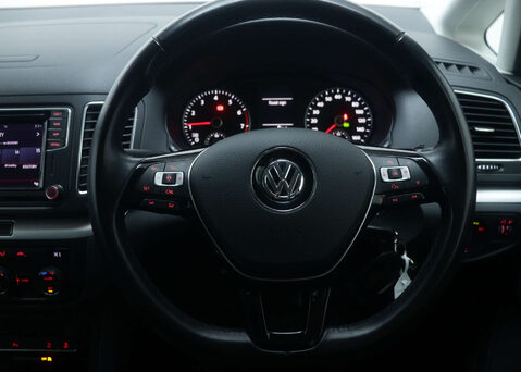 Volkswagen Sharan 1.4 Sharan SE Nav TSi Semi-Auto 5dr 18