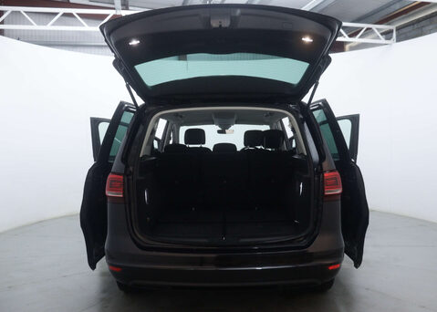 Volkswagen Sharan 1.4 Sharan SE Nav TSi Semi-Auto 5dr 57
