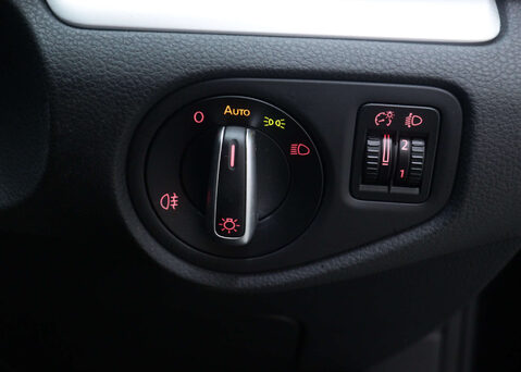 Volkswagen Sharan 1.4 Sharan SE Nav TSi Semi-Auto 5dr 37