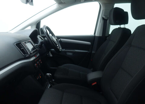 Volkswagen Sharan 1.4 Sharan SE Nav TSi Semi-Auto 5dr 44
