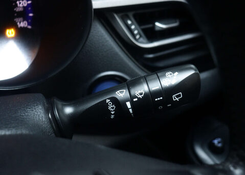 Toyota C-HR 1.8 C-HR Icon HEV CVT 5dr 34