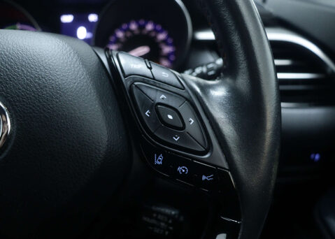 Toyota C-HR 1.8 C-HR Icon HEV CVT 5dr 32