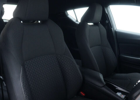 Toyota C-HR 1.8 C-HR Icon HEV CVT 5dr 41