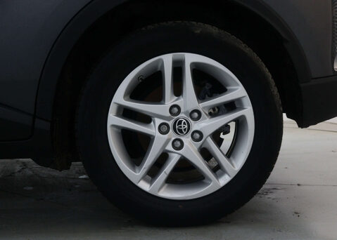 Toyota C-HR 1.8 C-HR Icon HEV CVT 5dr 14