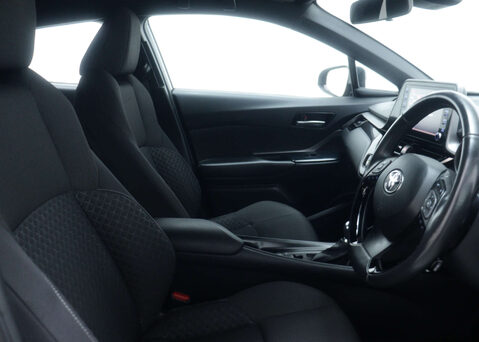 Toyota C-HR 1.8 C-HR Icon HEV CVT 5dr 37