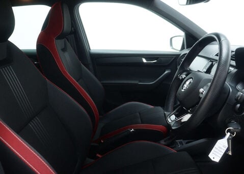 Skoda Fabia 1.0 Fabia Monte Carlo TSi Semi-Auto 5dr 35