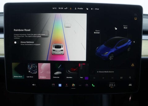 Tesla Model Y Model Y Long Range AWD 4WD 5dr 26