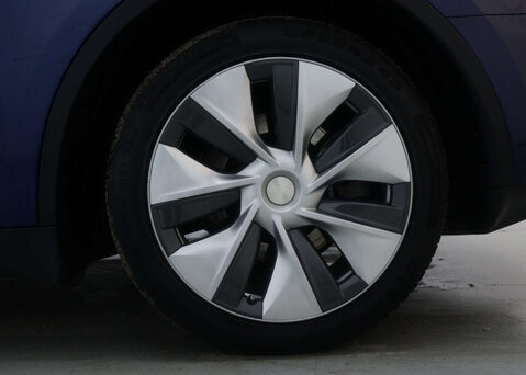 Tesla Model Y Model Y Long Range AWD 4WD 5dr 17