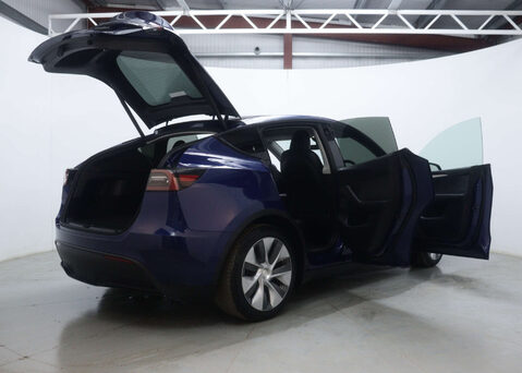 Tesla Model Y Model Y Long Range AWD 4WD 5dr 56