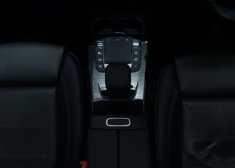 Mercedes-Benz CLA Class 1.3 CLA 250 AMG Line Premium Plus E Auto 4dr 20