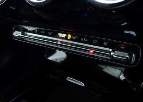 Mercedes-Benz CLA Class 1.3 CLA 250 AMG Line Premium Plus E Auto 4dr 34