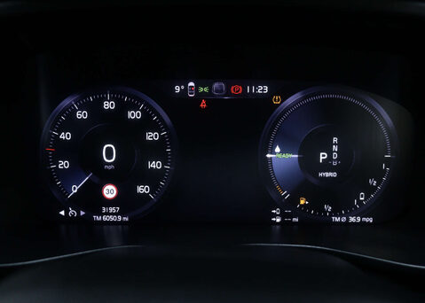 Volvo XC40 1.5 XC40 Core T4 Recharge Auto 5dr 17