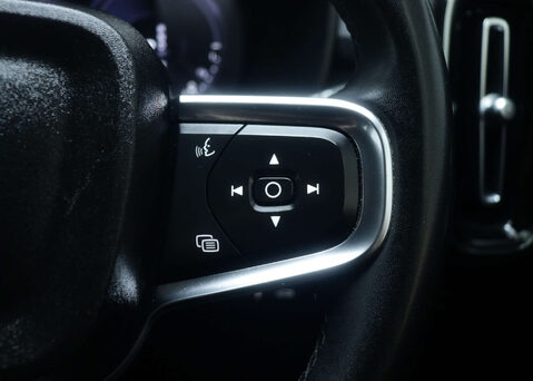 Volvo XC40 1.5 XC40 Core T4 Recharge Auto 5dr 33