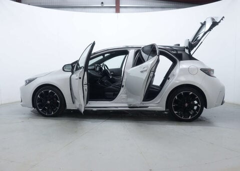 Toyota Corolla 1.8 Corolla GR Sport HEV CVT 5dr 53