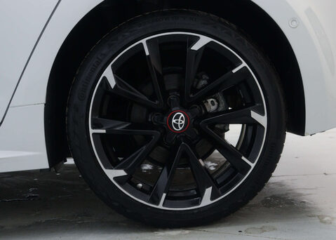 Toyota Corolla 1.8 Corolla GR Sport HEV CVT 5dr 16