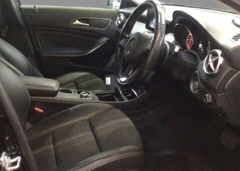 Mercedes-Benz GLA 1.6 GLA 180 Urban Edition Auto 5dr 12