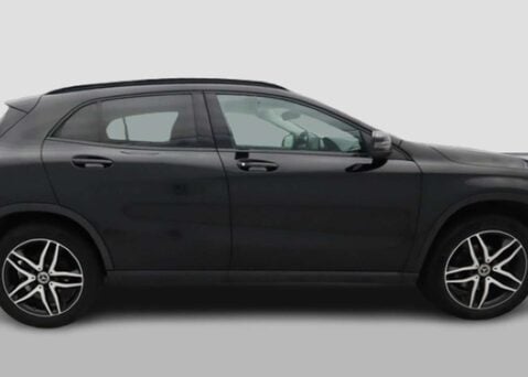 Mercedes-Benz GLA 1.6 GLA 180 Urban Edition Auto 5dr 8