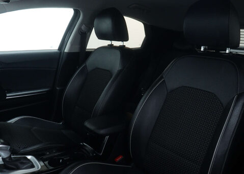 Kia Xceed 1.6 XCeed 3 PHEV Semi-Auto 5dr 47