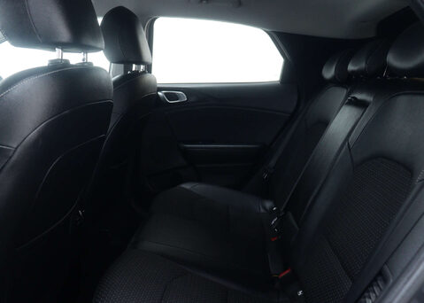 Kia Xceed 1.6 XCeed 3 PHEV Semi-Auto 5dr 49