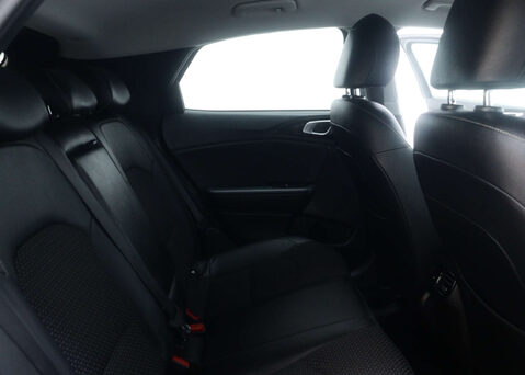 Kia Xceed 1.6 XCeed 3 PHEV Semi-Auto 5dr 50