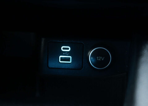 Ford Kuga 2.0 Kuga Titanium EcoBlue 4x4 Auto 4WD 5dr 30