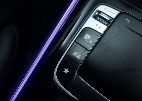 Mercedes-Benz GLB 2.0 GLB 220 AMG Line Premium D 4Matic Auto 4WD 5dr 32