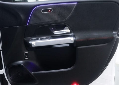 Mercedes-Benz GLB 2.0 GLB 220 AMG Line Premium D 4Matic Auto 4WD 5dr 47