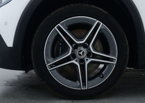 Mercedes-Benz GLB 2.0 GLB 220 AMG Line Premium D 4Matic Auto 4WD 5dr 15