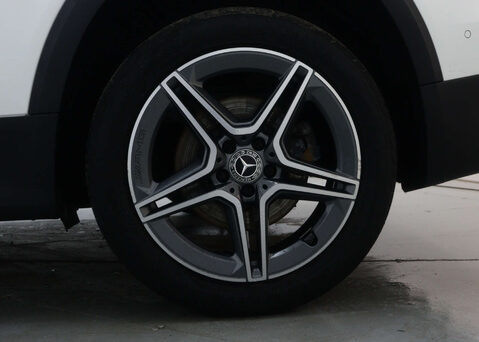 Mercedes-Benz GLB 2.0 GLB 220 AMG Line Premium D 4Matic Auto 4WD 5dr 16