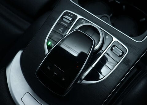 Mercedes-Benz C Class 2.1 C 250 AMG Line Premium Plus D Auto 4dr 33