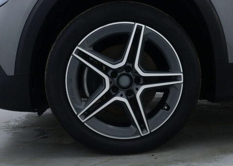 Mercedes-Benz GLB 1.3 GLB 200 AMG Line Auto 5dr 15