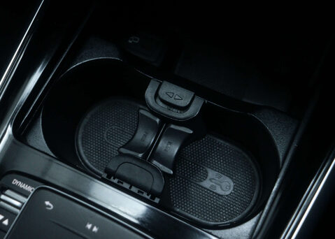 Mercedes-Benz GLB 1.3 GLB 200 AMG Line Auto 5dr 31