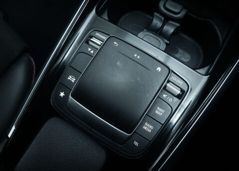 Mercedes-Benz GLB 1.3 GLB 200 AMG Line Auto 5dr 34