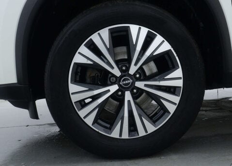 Nissan X-Trail 1.5 X-Trail N-Connecta DiG-T MHEV CVT 5dr 14