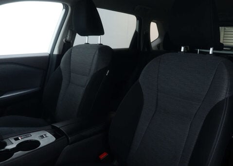 Nissan X-Trail 1.5 X-Trail N-Connecta DiG-T MHEV CVT 5dr 48