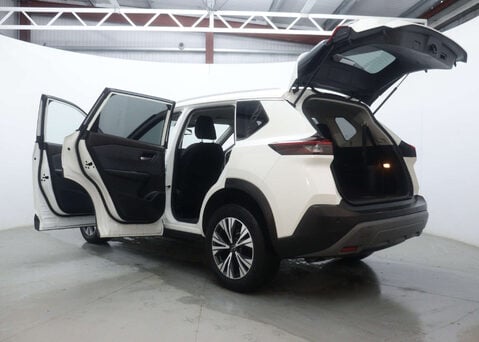 Nissan X-Trail 1.5 X-Trail N-Connecta DiG-T MHEV CVT 5dr 59