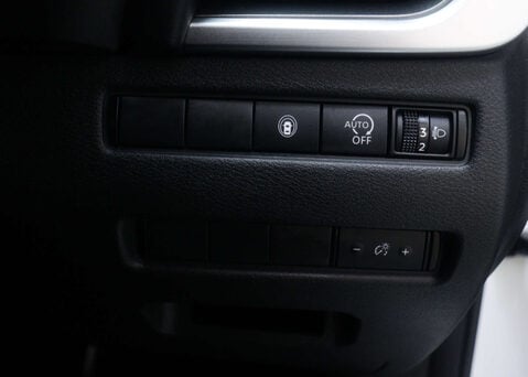 Nissan X-Trail 1.5 X-Trail N-Connecta DiG-T MHEV CVT 5dr 40