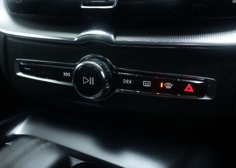 Volvo XC60 2.0 XC60 R-Design T6 Recharge AWD Auto 4WD 5dr 27