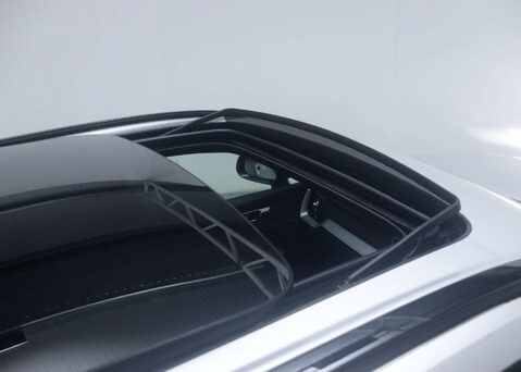 Volvo XC60 2.0 XC60 R-Design T6 Recharge AWD Auto 4WD 5dr 45