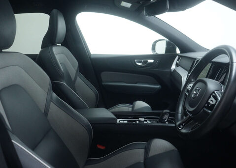 Volvo XC60 2.0 XC60 R-Design T6 Recharge AWD Auto 4WD 5dr 43