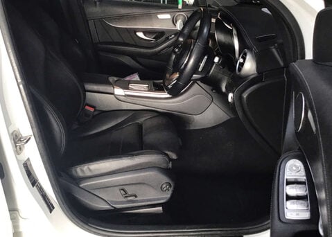 Mercedes-Benz GLC 2.0 GLC 300 AMG Line 4Matic Auto 4WD 5dr 12