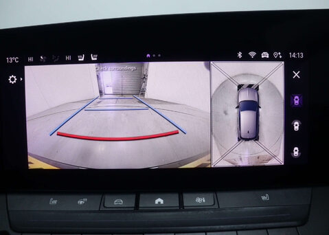 Vauxhall Astra 1.2 Astra GS Turbo Auto 5dr 32