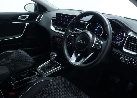 Kia Xceed 1.6 XCeed 3 PHEV Semi-Auto 5dr 41