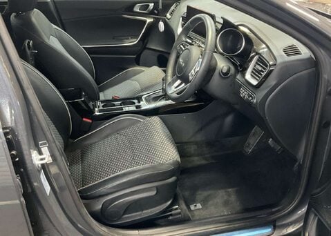 Kia Xceed 1.6 XCeed 3 PHEV Semi-Auto 5dr 12
