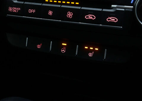 Kia Xceed 1.6 XCeed 3 PHEV Semi-Auto 5dr 32