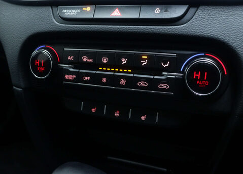 Kia Xceed 1.6 XCeed 3 PHEV Semi-Auto 5dr 31