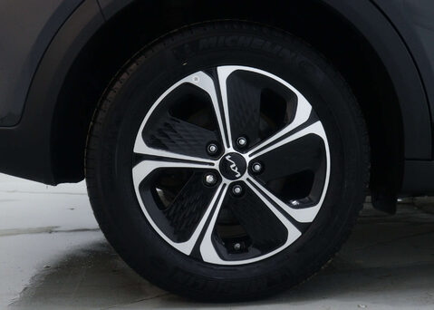 Kia Xceed 1.6 XCeed 3 PHEV Semi-Auto 5dr 13