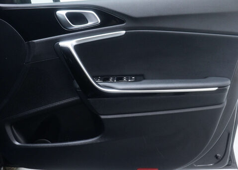 Kia Xceed 1.6 XCeed 3 PHEV Semi-Auto 5dr 44