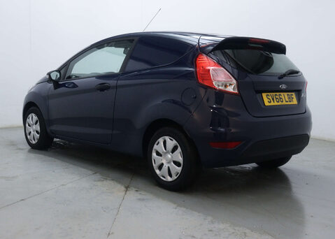 Ford Fiesta 1.5 Fiesta Base TDCi 3dr 9
